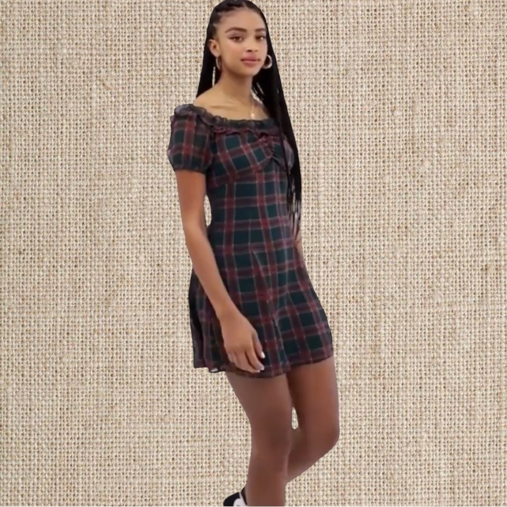 Plaid Off-Shoulder Midi Dress in Dark Green and Red - Picture 2 of 2